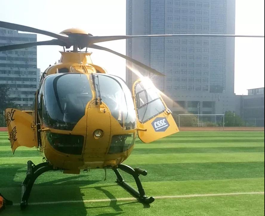 中國(guó)船舶防控抗疫航空救援隊(duì)直飛宜昌、溫州