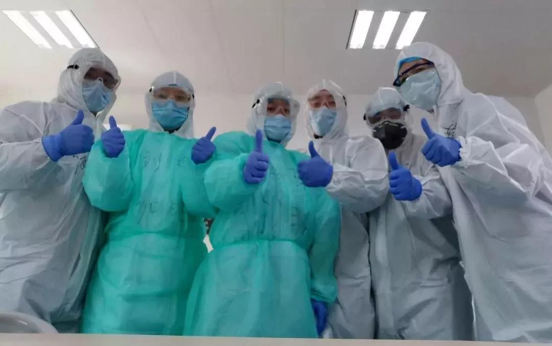 6位“戰(zhàn)士”，每天工作14小時